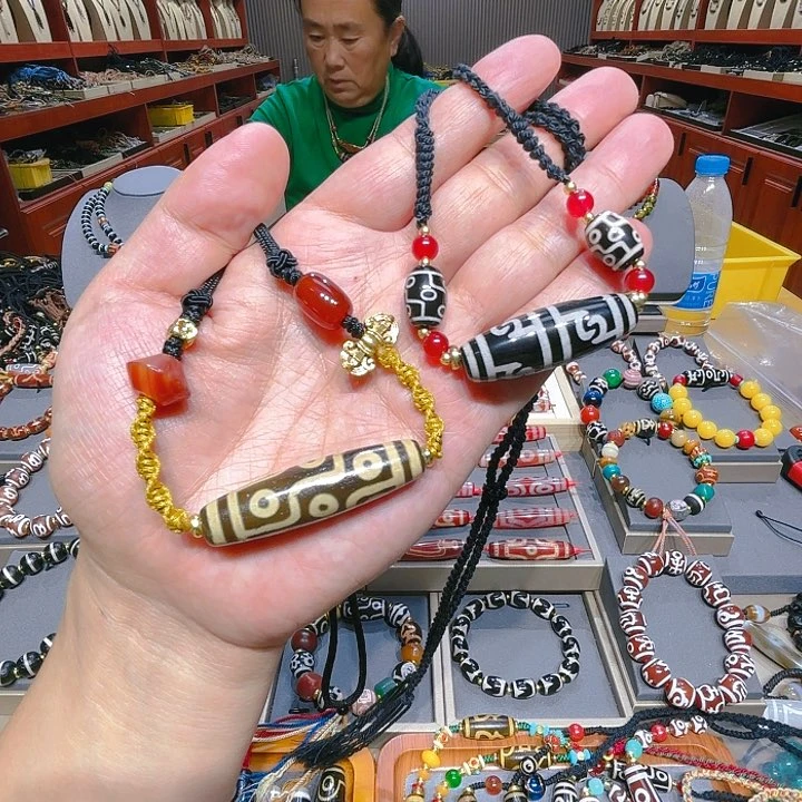 未镶嵌玛瑙/玉髓珠宝奇石