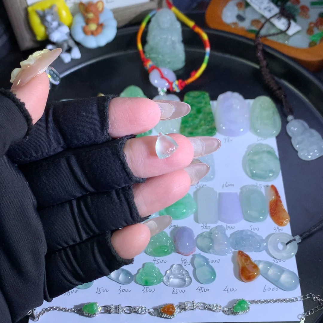 翡翠未镶嵌吊坠(不含链)莲蓬