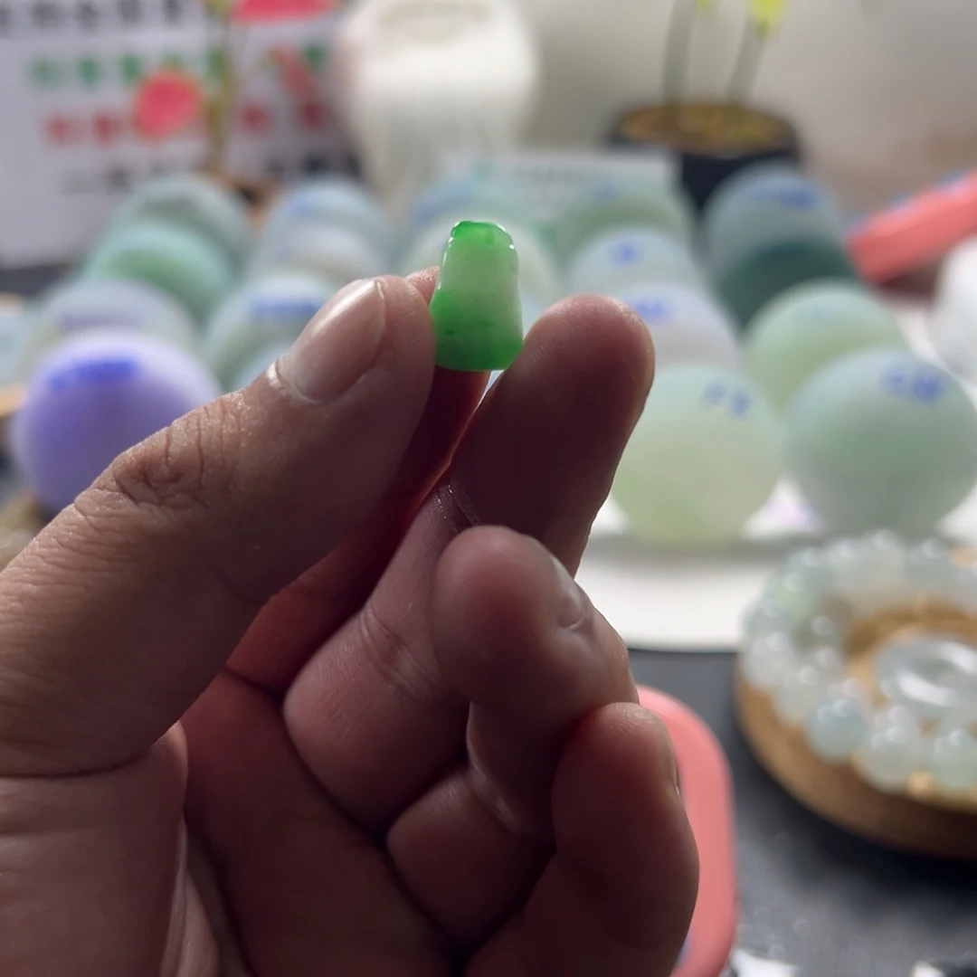 拉***号定制翡翠未镶嵌08999