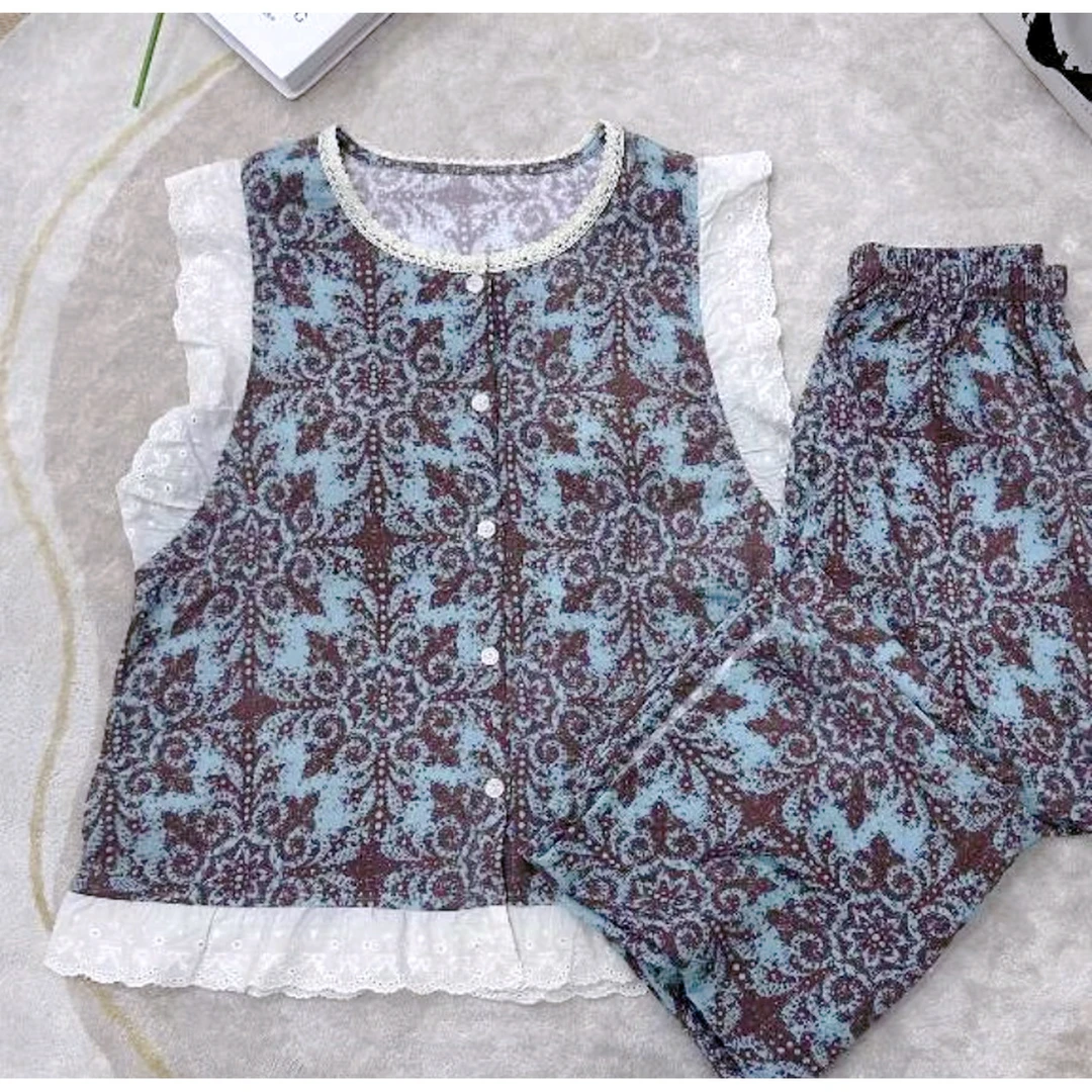 139-夏季新款复古印花带胸垫三件套