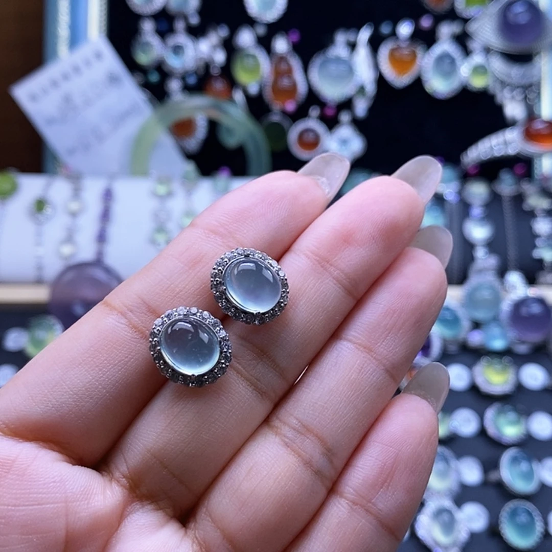 执***着岫玉银S925镶嵌耳钉
