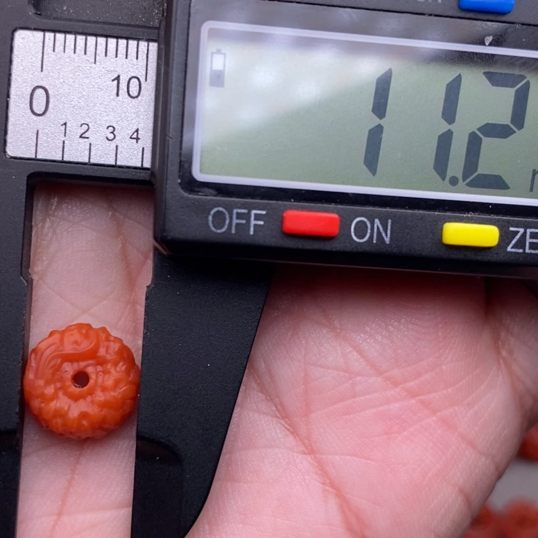 南红玛瑙配饰未镶嵌