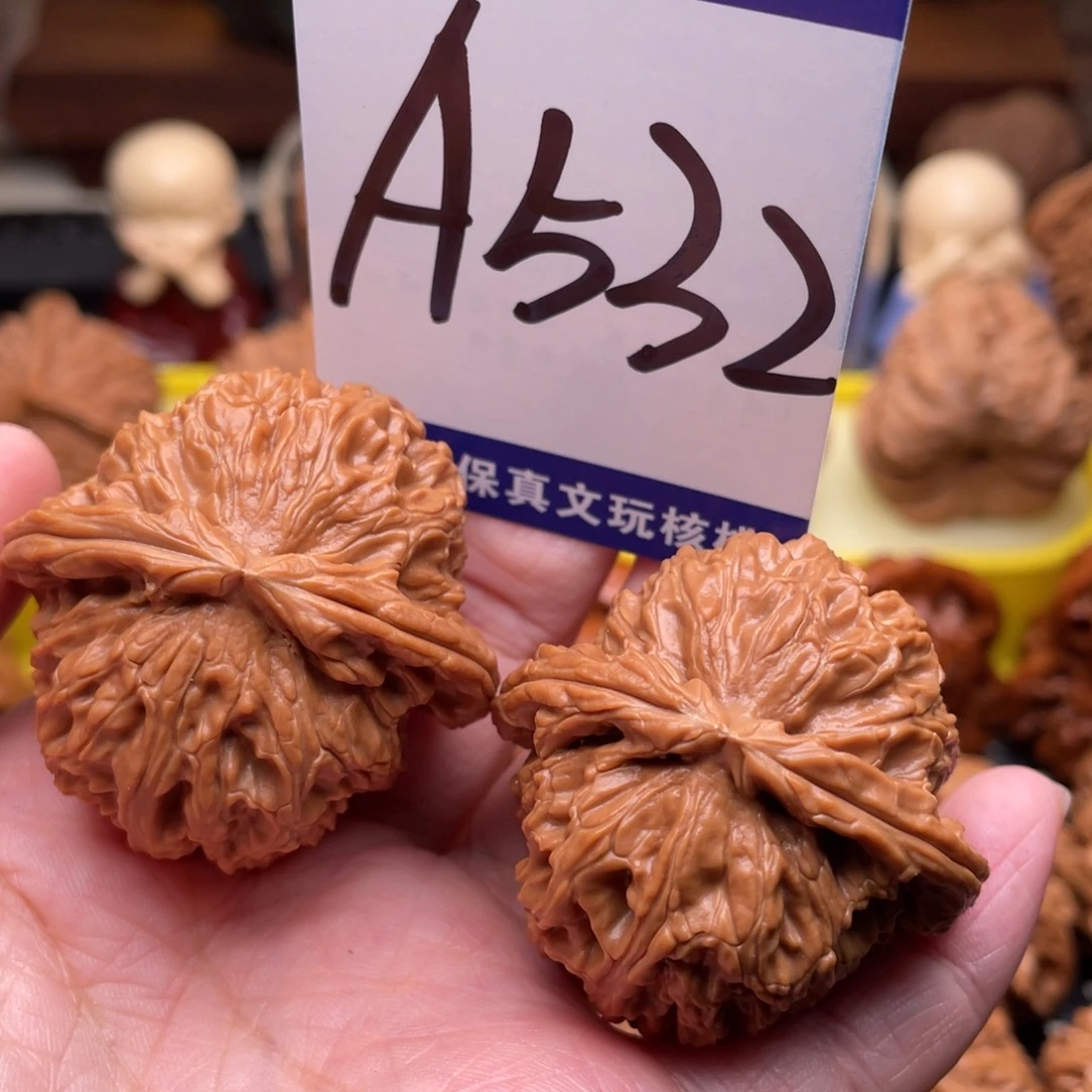 把件桃核白狮子41