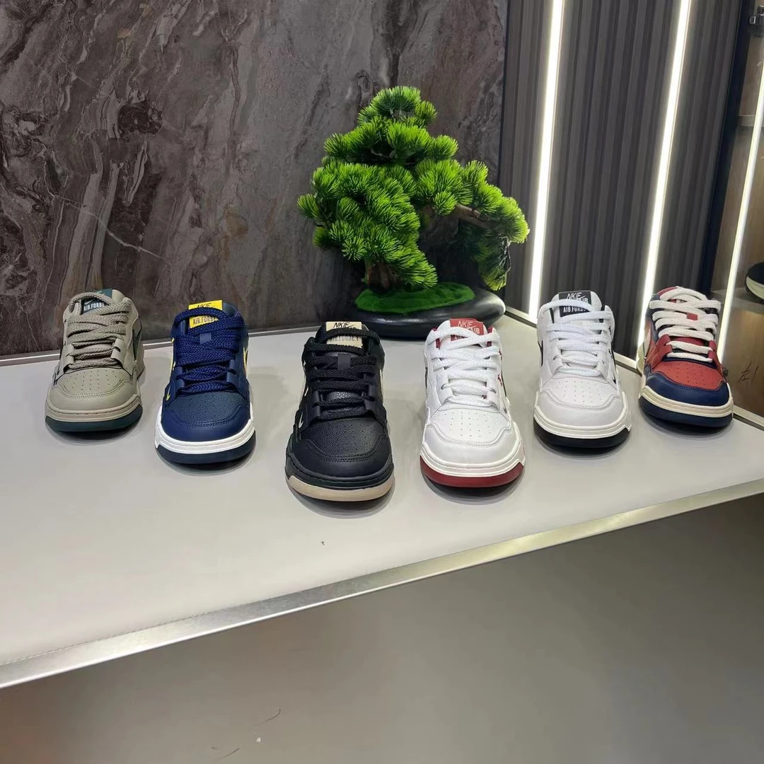 2025秋季新款低帮拼色帅气男款板鞋青春潮流时尚舒适百搭休闲鞋男