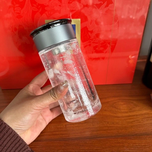 东海原矿水晶杯，纯手工制作，高端大气上档次，厂家直销