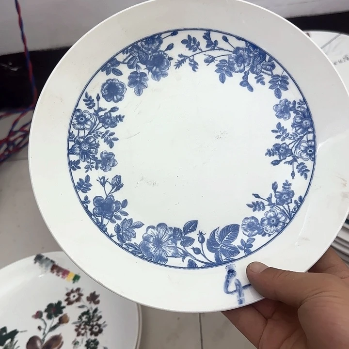 瓷片竹***?陶瓷盘子碗啥都有