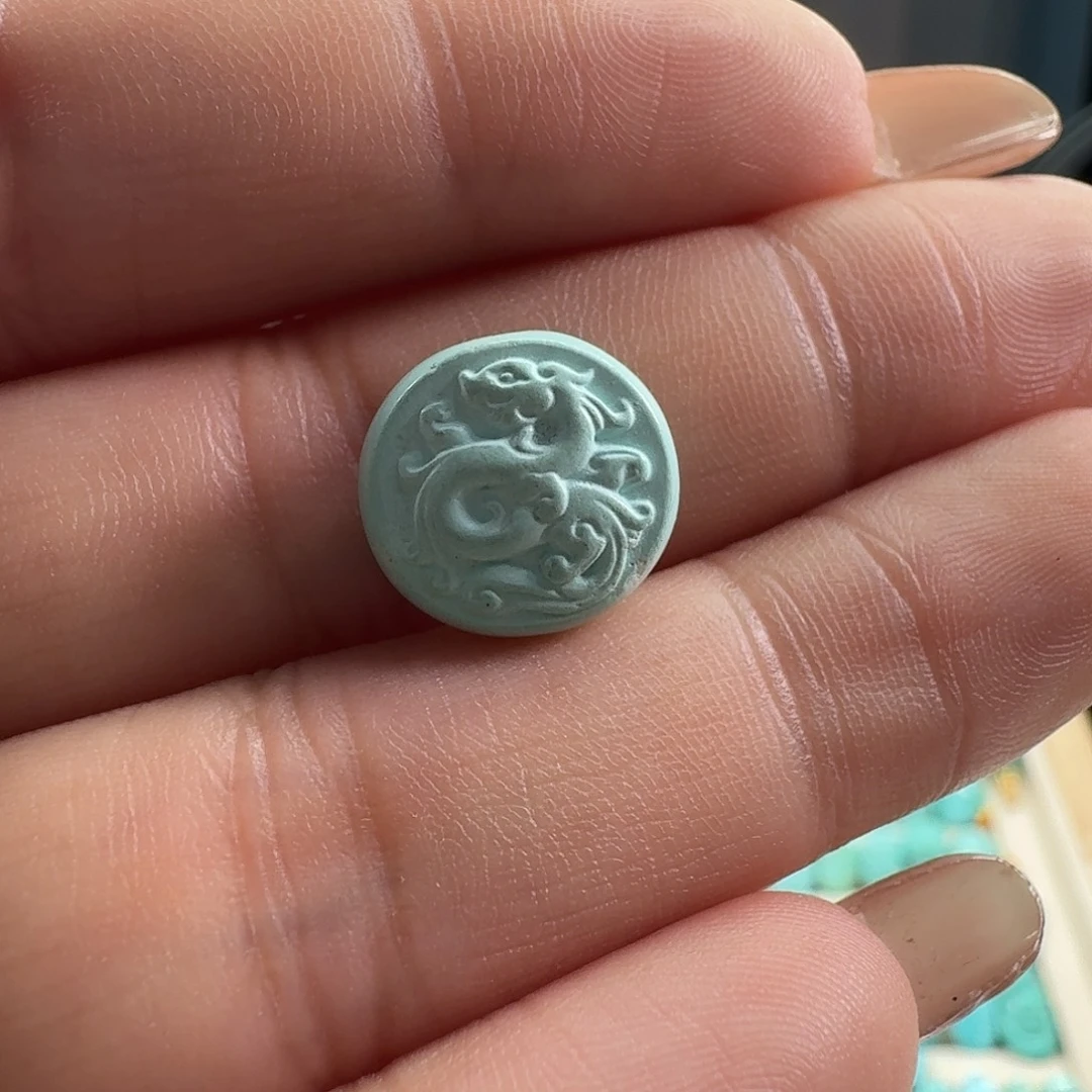 绿松石未镶嵌颈饰