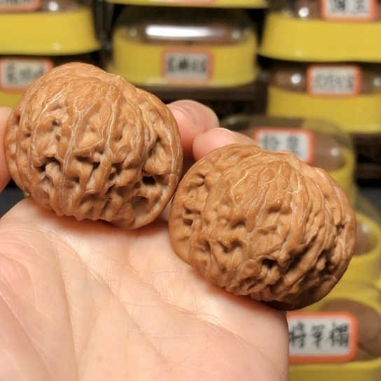 老树山地红皮石子磨