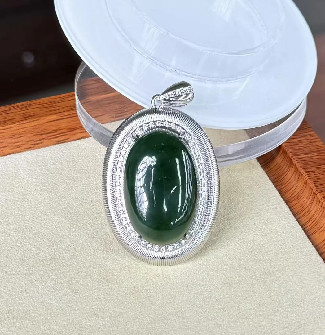 和田玉碧玉蛋面吊坠