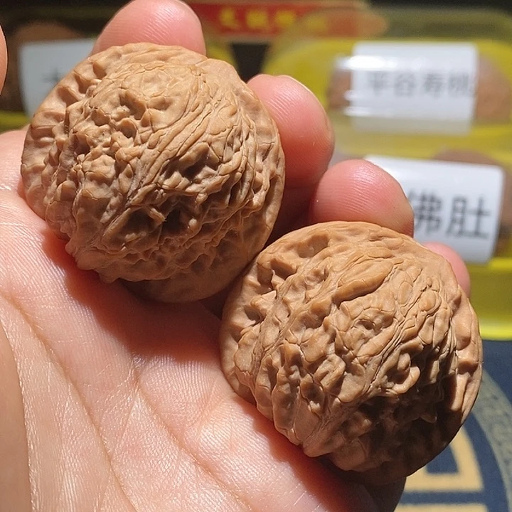 【闪购商品】文玩核桃吊坠平谷寿桃