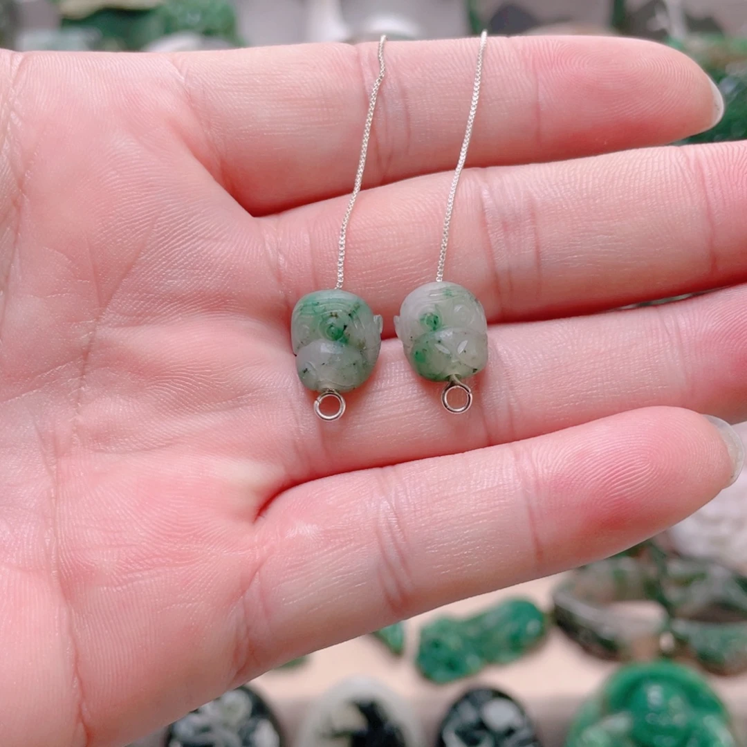 独山玉未镶嵌颈饰