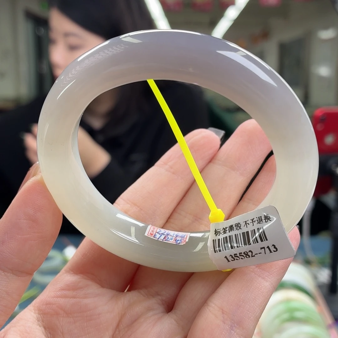 未镶嵌手镯和田玉53 54 55