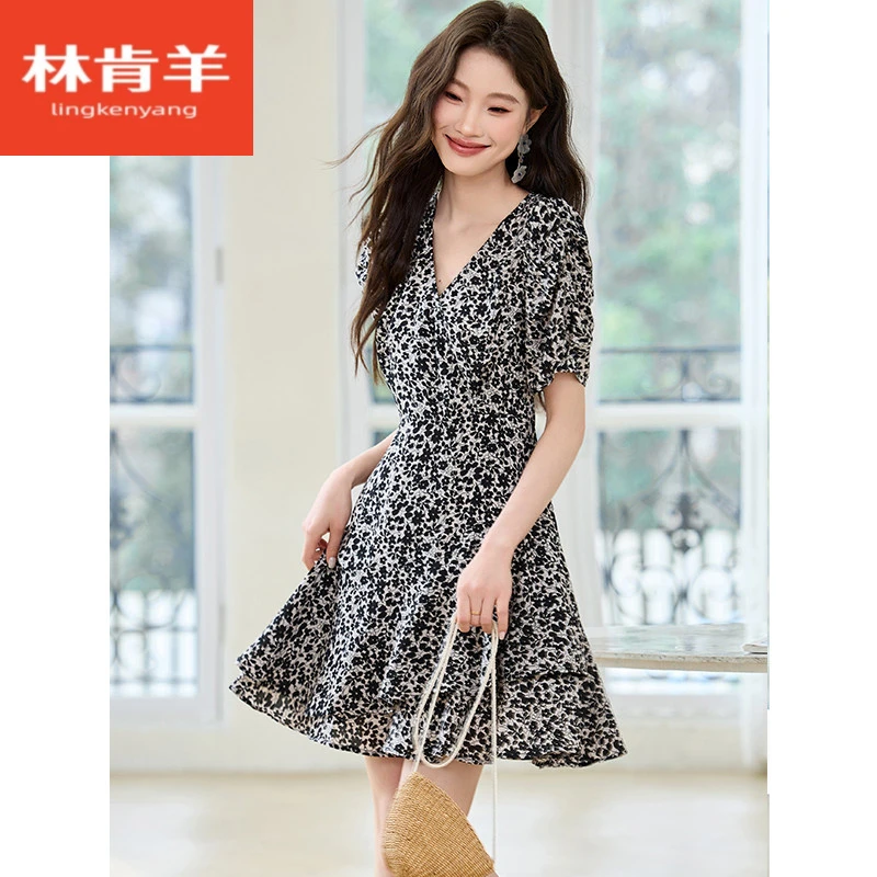 林肯羊v领黑色碎花短袖雪纺连衣裙女夏季2025新款气质A字裙子高级