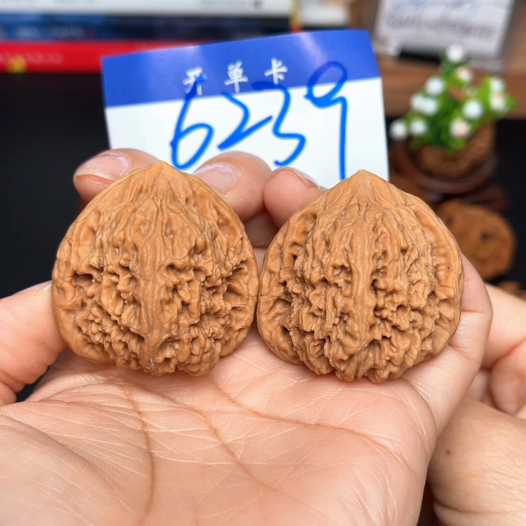 桃核吊坠南疆38尺。 无刀