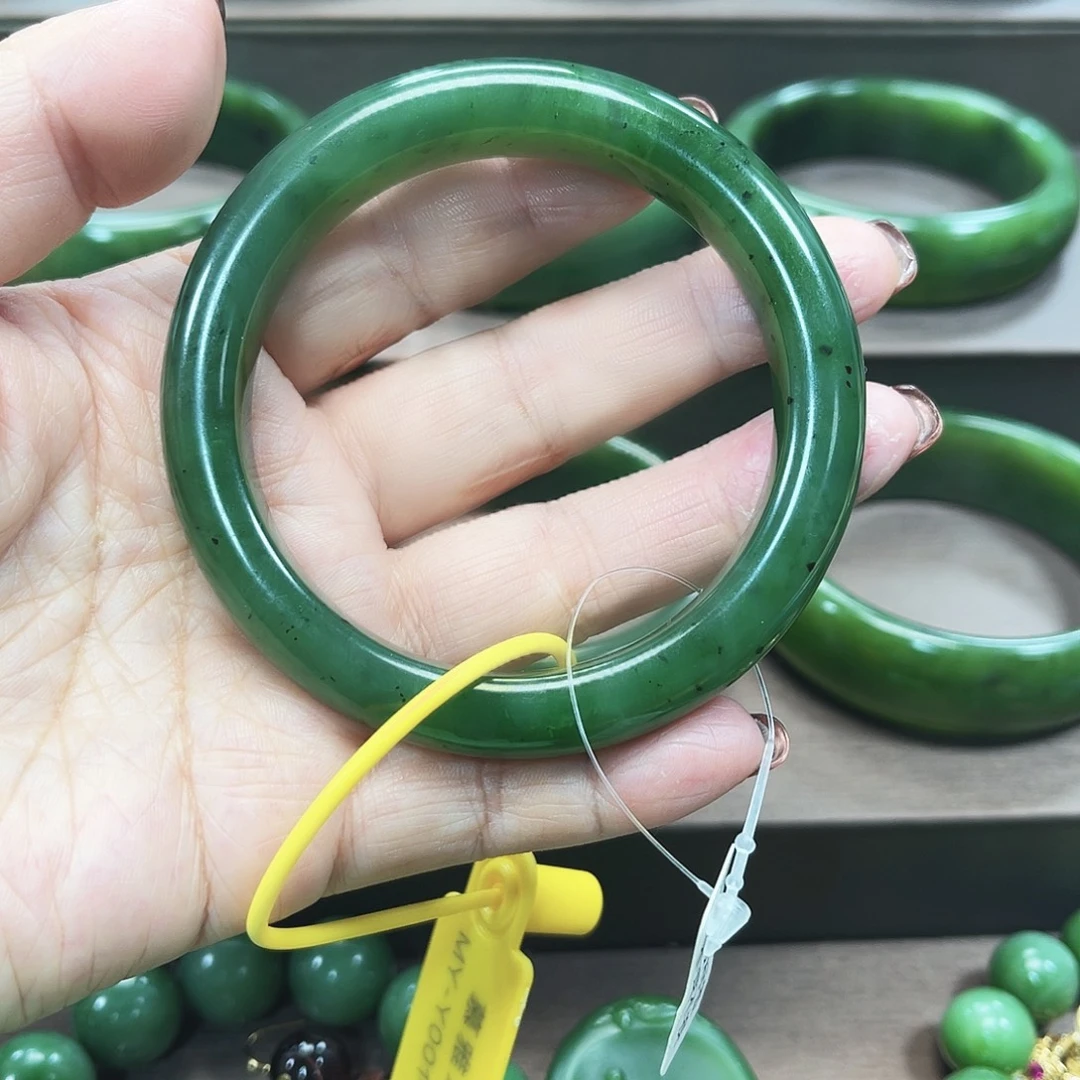 和田玉（碧玉）未镶嵌手镯57.6