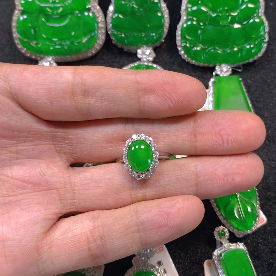 颈饰银S925镶嵌翡翠蛋面戒指