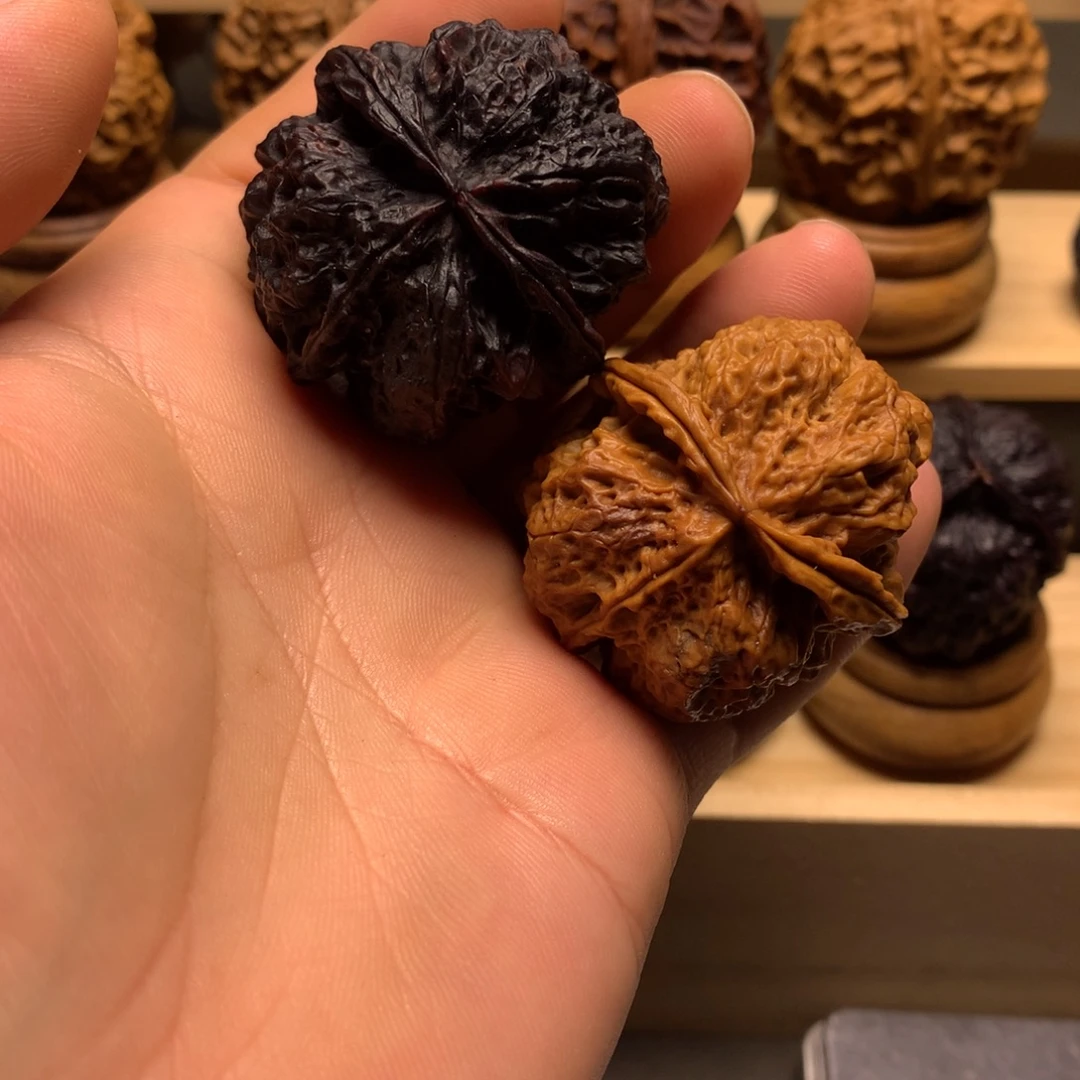 文玩核桃把件蛮荒三棱