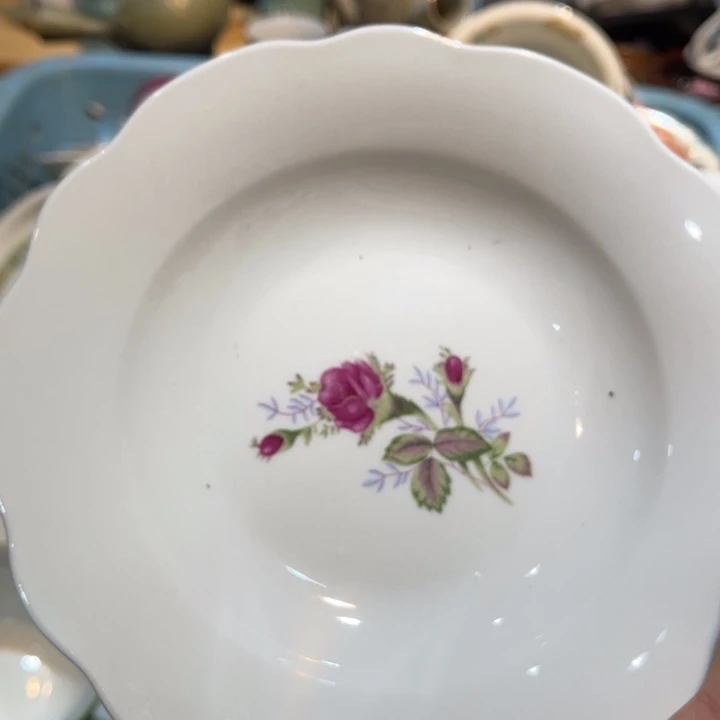 瓷片?***?箱なしでいいので お値下げ可能でしょうか？