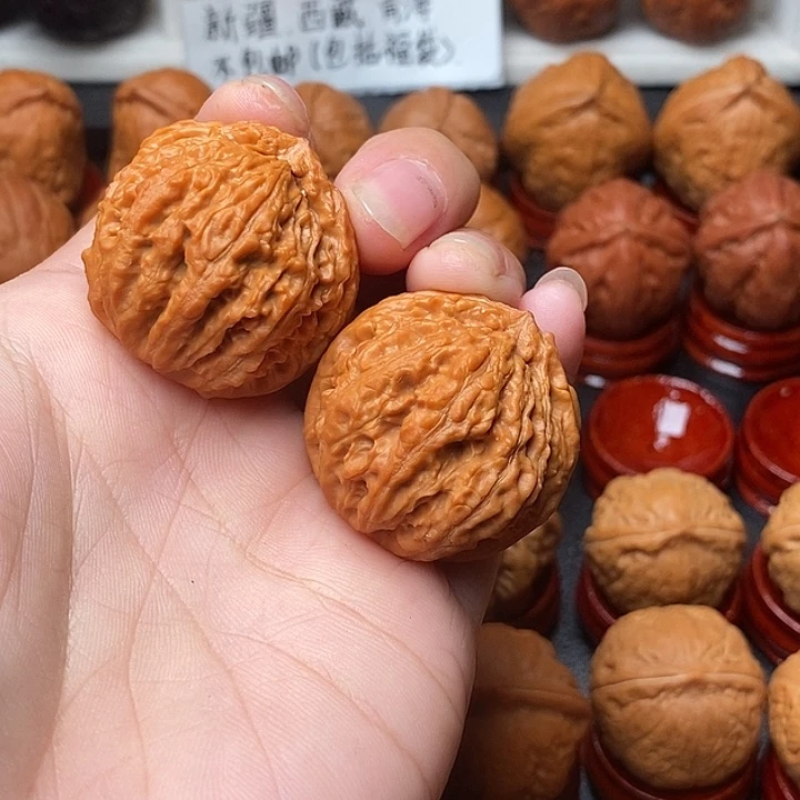 文玩核桃吊坠麒麟兽