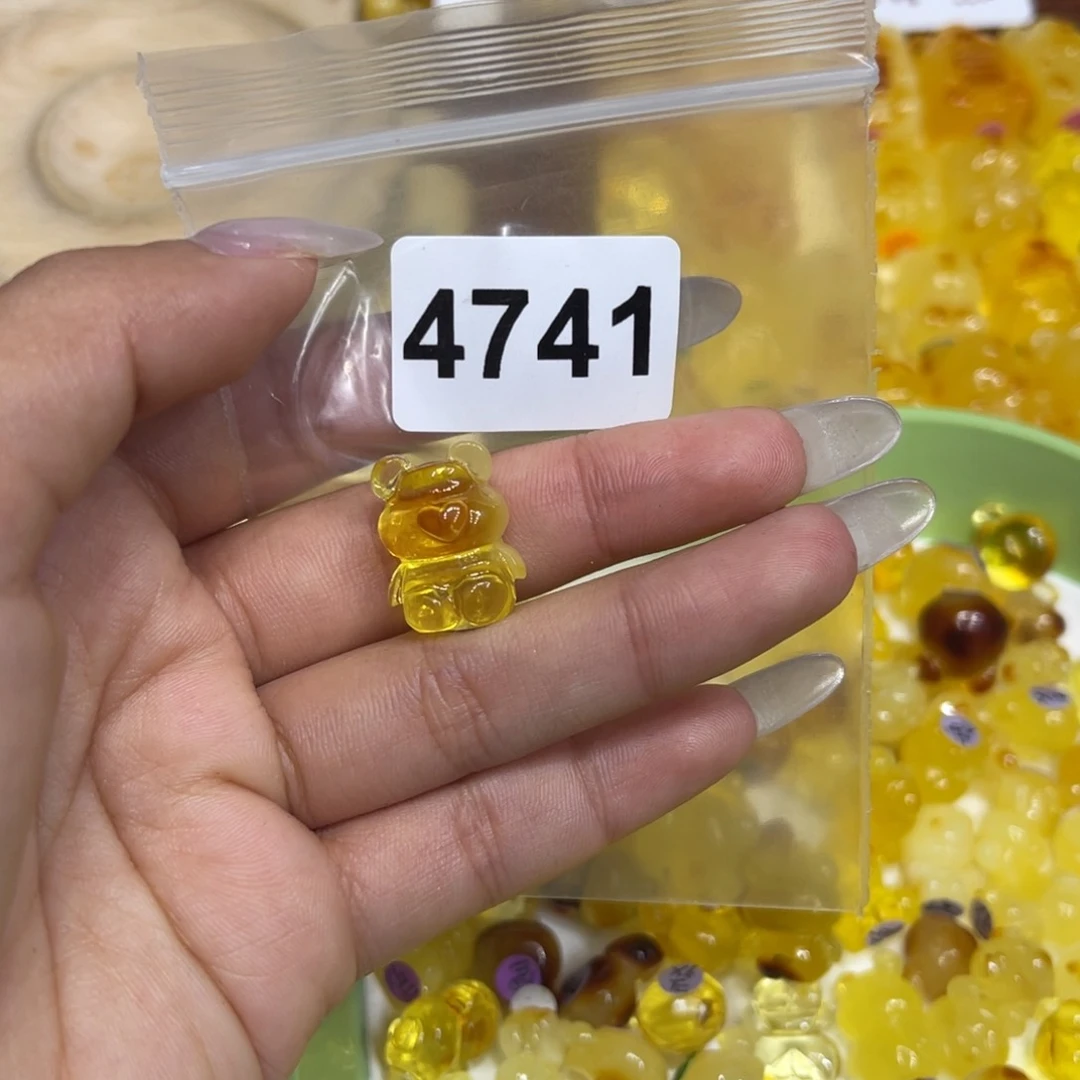 琥珀珠宝奇石未镶嵌