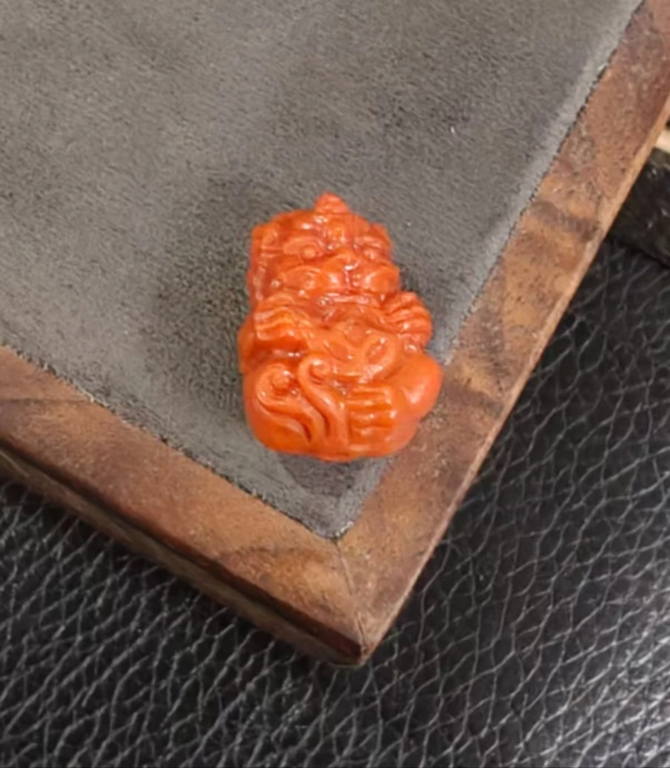 精美南红玛瑙龙宝宝一个vg3
