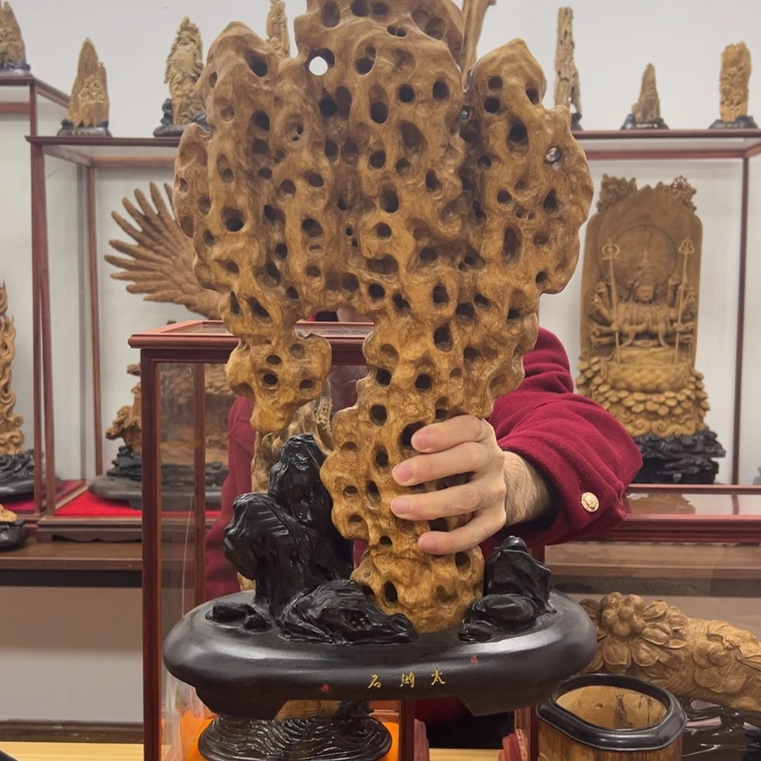 香包太湖石沉香摆件