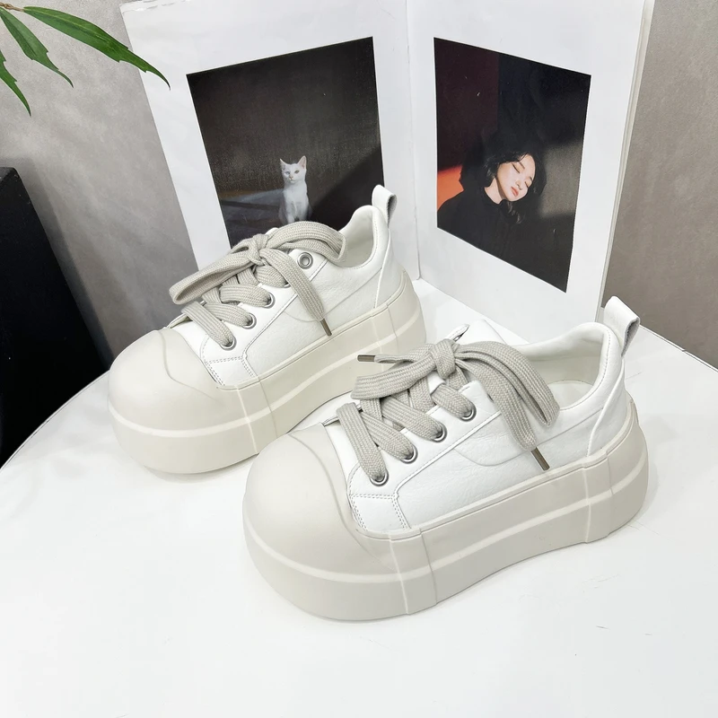 早春日系厚底松糕圆头休闲鞋女时尚加厚显小白鞋低帮大头鞋2261-8