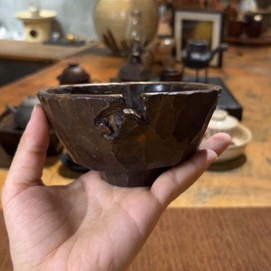 景德镇鱼和熊手工陶艺