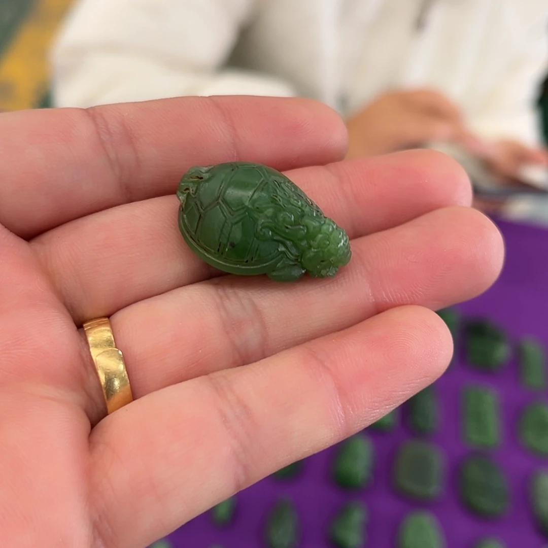 【闪购商品】颈饰未镶嵌和田玉（糖玉）