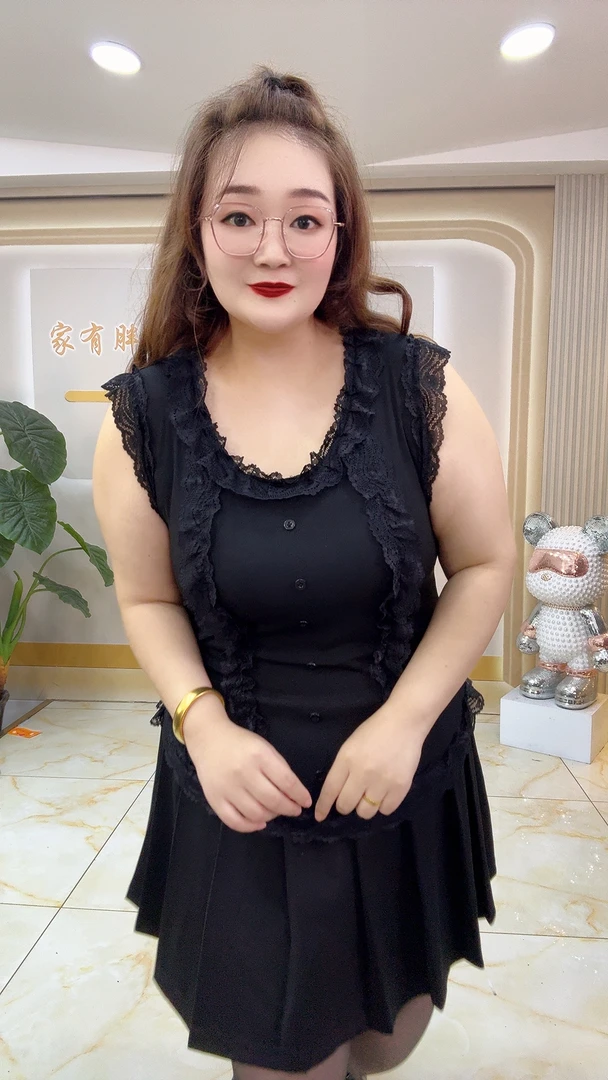 696洋气蕾丝花边时装背心