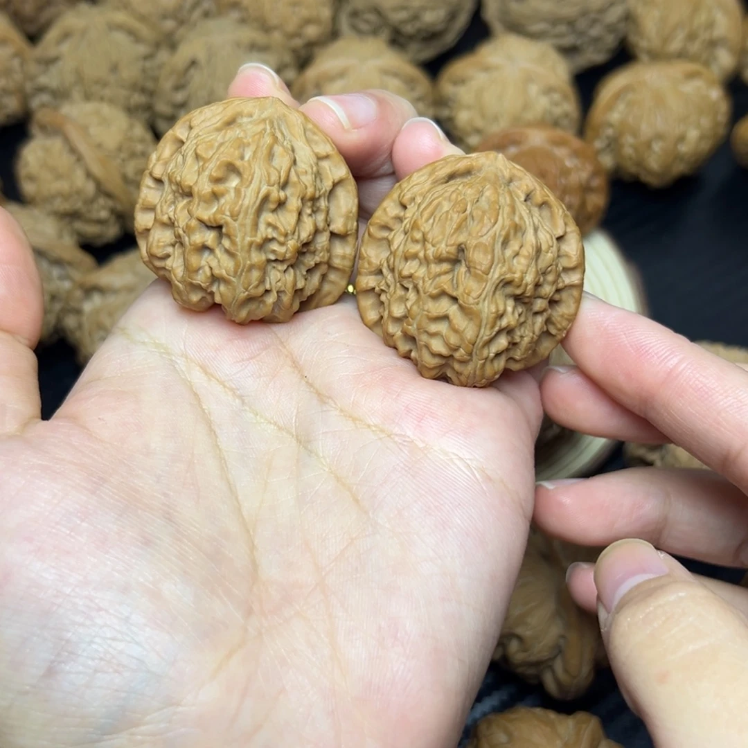 吊坠文玩核桃三角白37全品