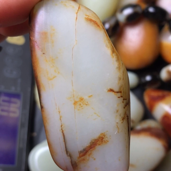 和田玉未镶嵌珠宝奇石