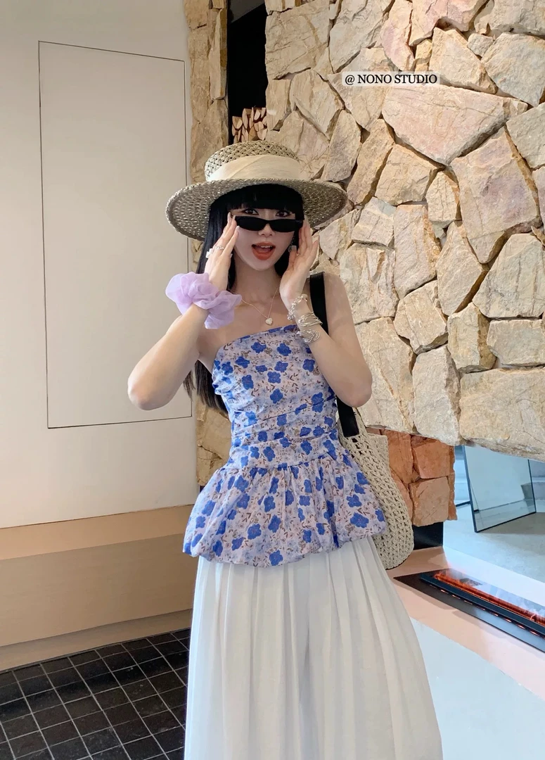 （福利18）蓝色抹胸上衣