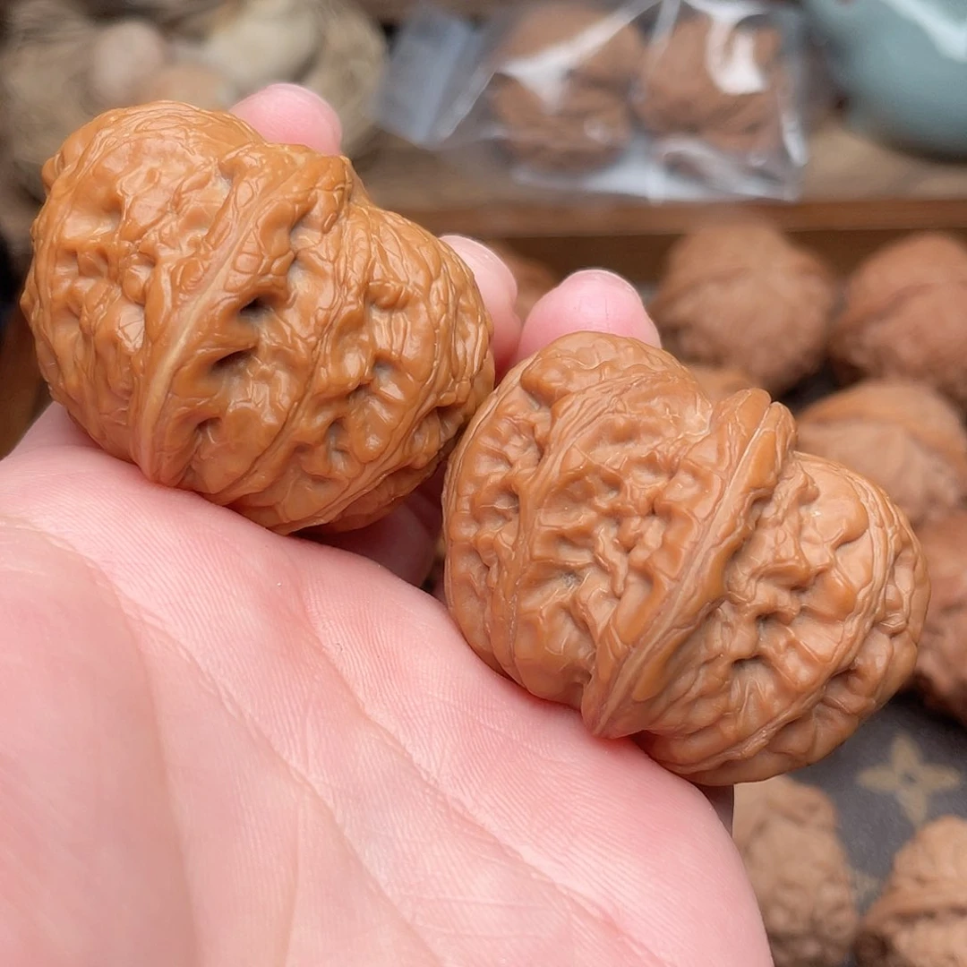 文玩核桃把件G11号44元宝