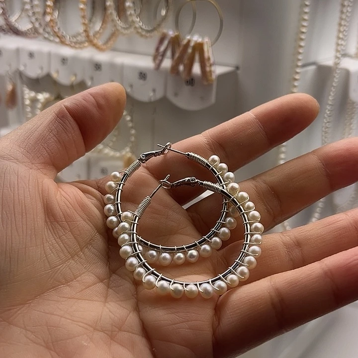 淡水珍珠银S925镶嵌耳饰