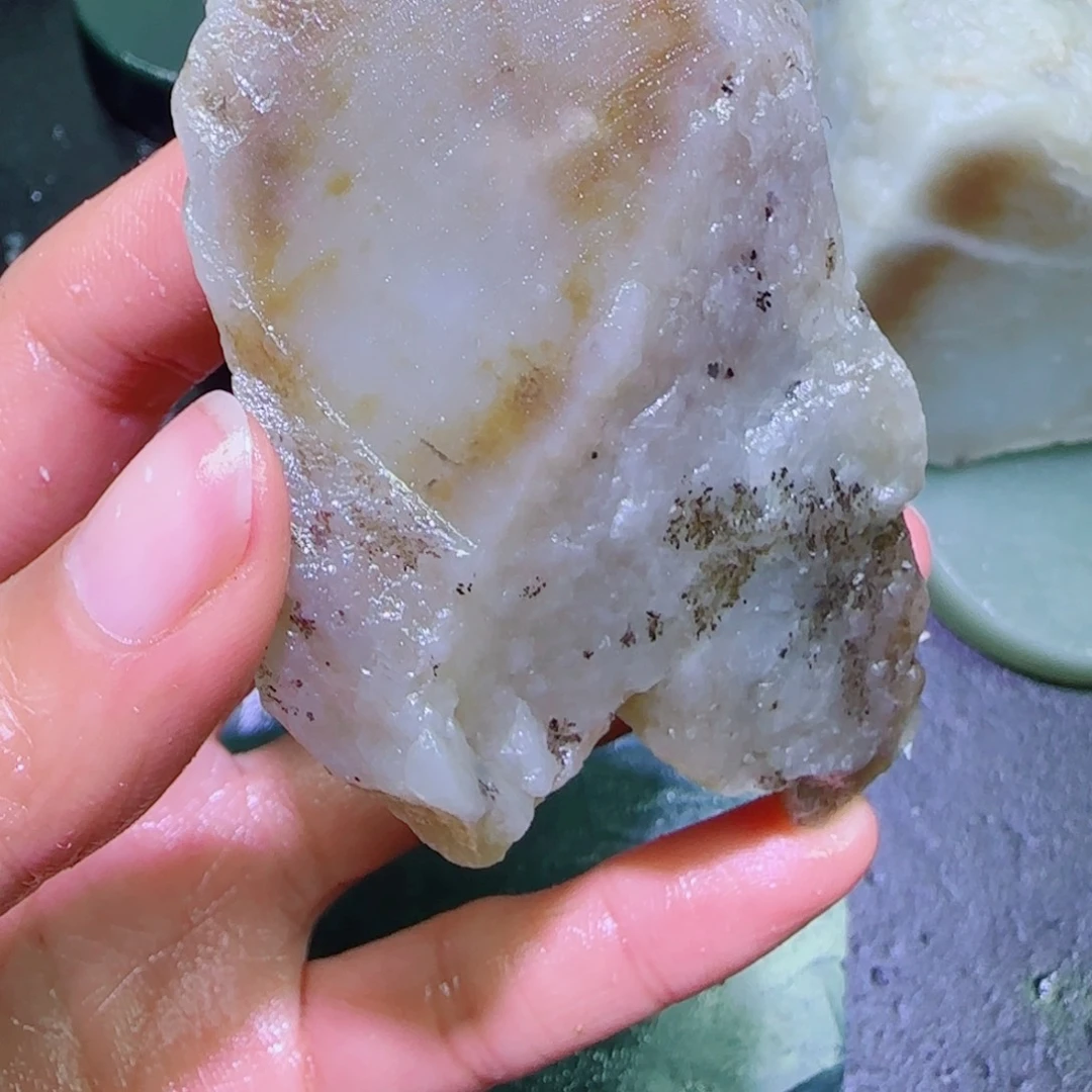 和田玉未镶嵌珠宝半成品