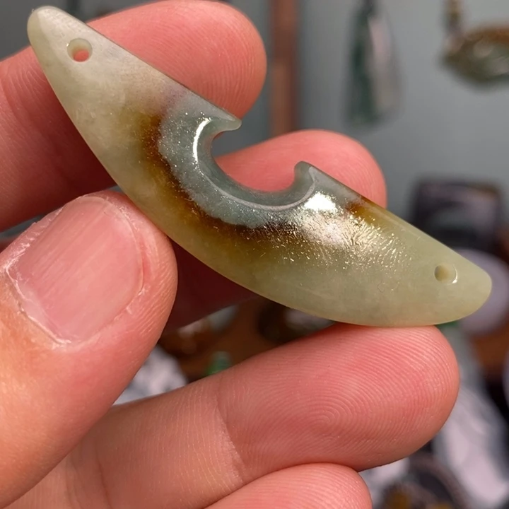 翡翠未镶嵌吊坠(不含链)玉璜