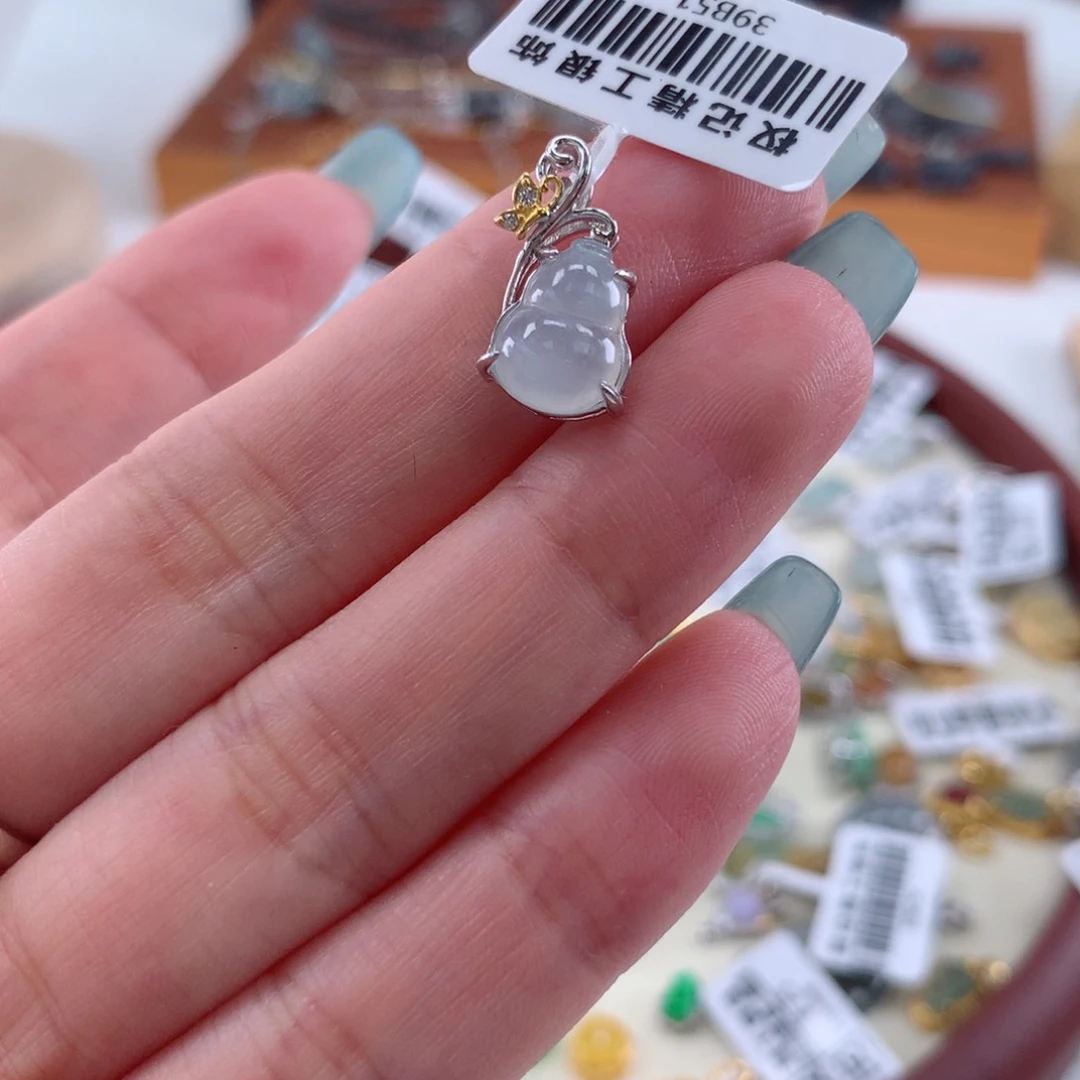 翡翠银S925镶嵌颈饰葫芦吊坠