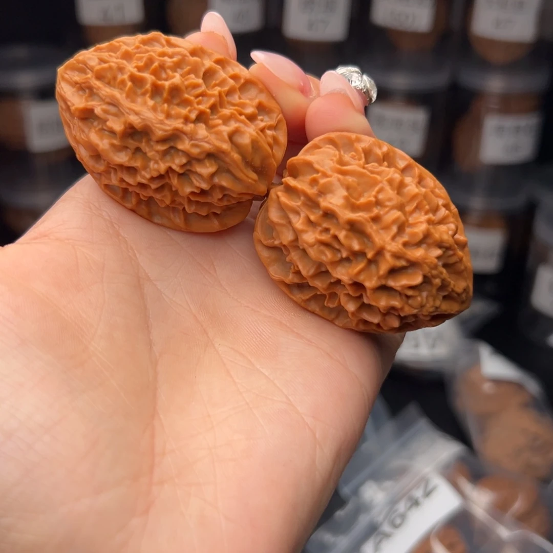 文玩核桃吊坠天*早招财鼠