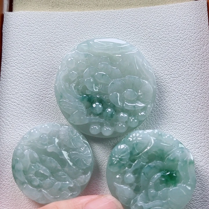 颈饰未镶嵌翡翠孤品