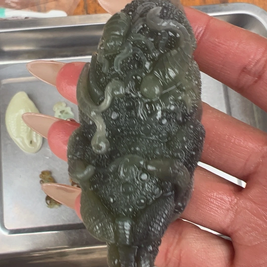 和田玉（糖玉）未镶嵌颈饰