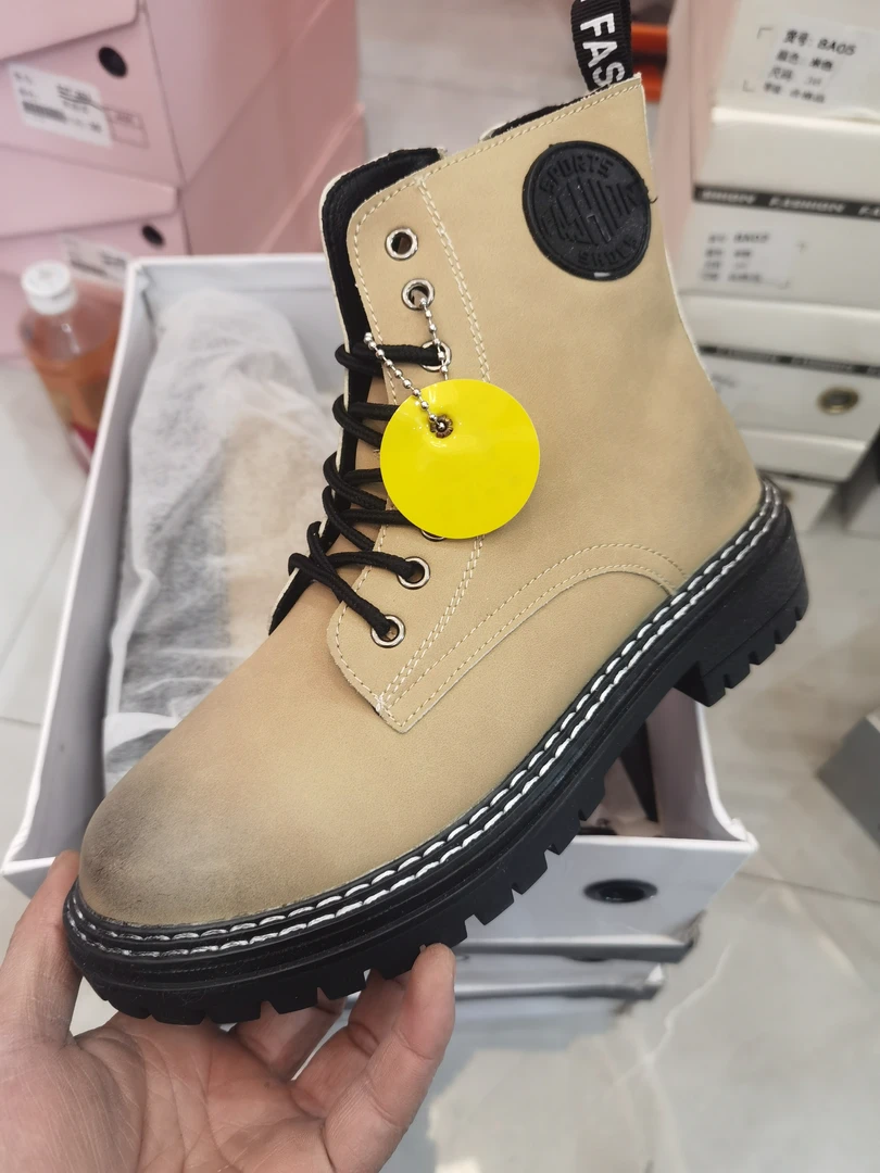 时尚精品穿搭女鞋靴子秋冬款5093