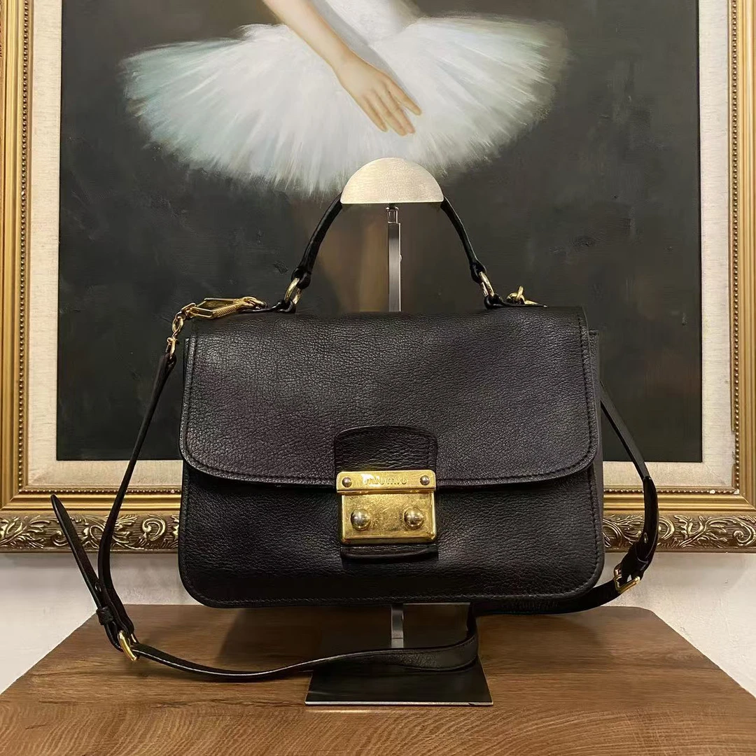 95新  miumiu单肩包/001551