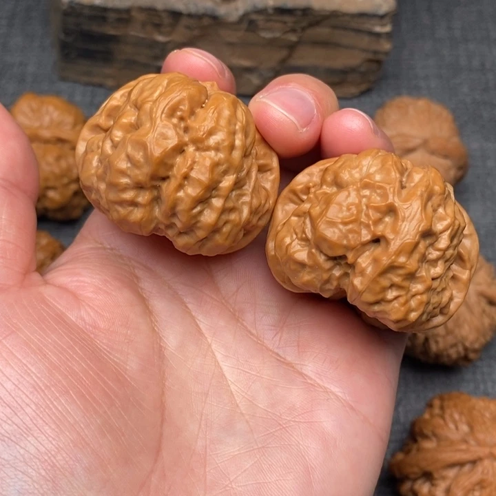 文玩核桃吊坠全品40.5哇哇