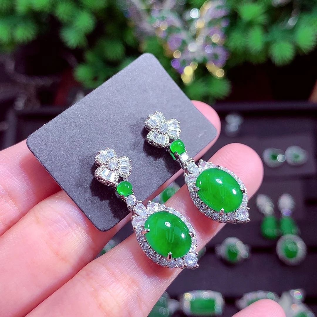 颈饰未镶嵌翡翠天然