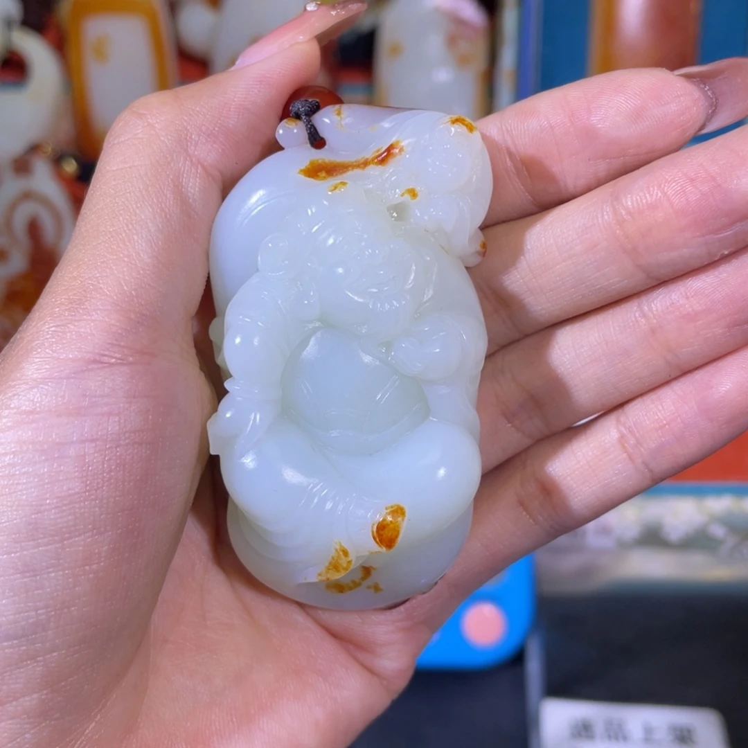 随***。未镶嵌和田玉把件