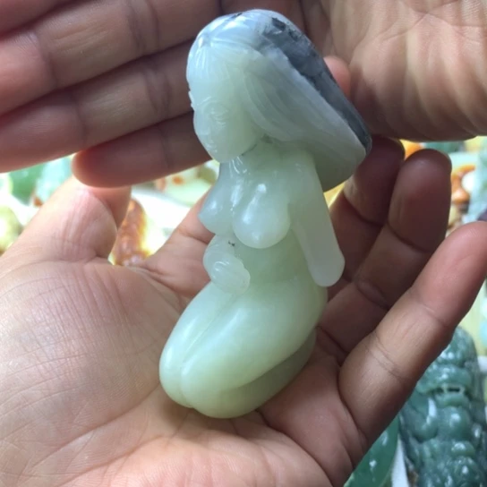 从***油蛇纹石玉未镶嵌岫玉手把件