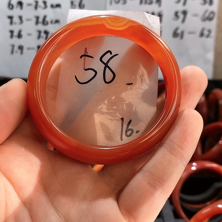 玛瑙/玉髓手镯未镶嵌