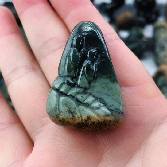 岫岩河磨玉（透闪石质玉）未镶嵌挂件