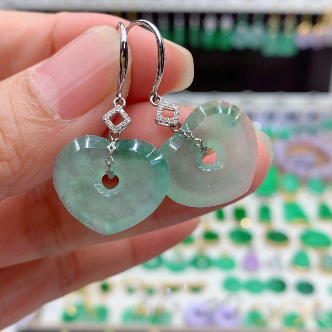 翡翠18K金镶嵌耳饰